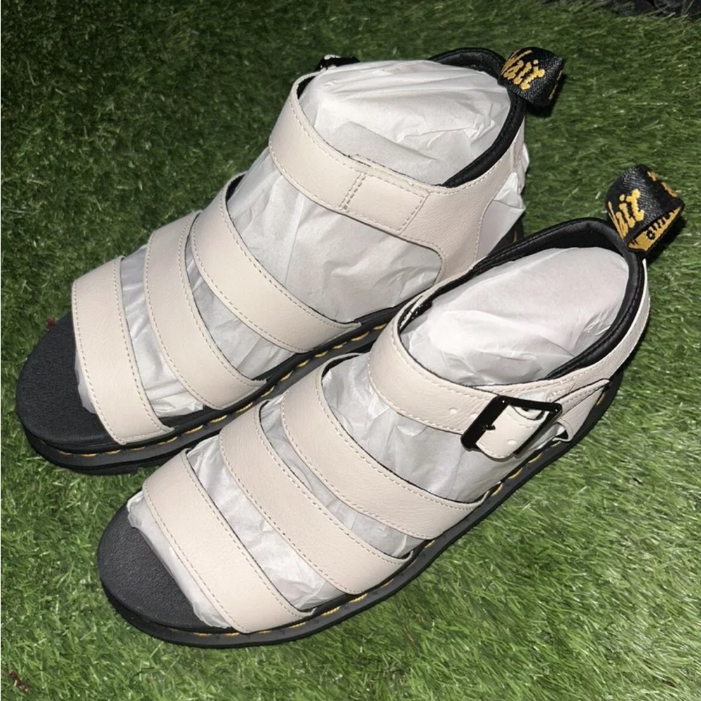 DR MARTENS WOMENS BLAIRE HIGH STRAP SANDALS NEW WITH BOX BEIGE